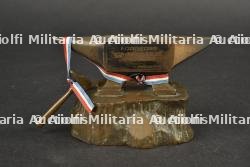 Enclume en Bronze  Forgeons la Nouvelle France. Bronze Anvil Let’s Forge the New France — photo 8