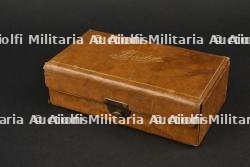 coffré jeu de bridge orné d’une francisque. Bridge Game Box Decorated with a Francisque — miniature 8
