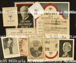 Un ensemble de documents. A set of documents. — photo 1