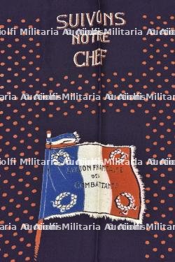 Foulard à l'effigie de la LFC. Scarf Featuring the LFC — photo 3