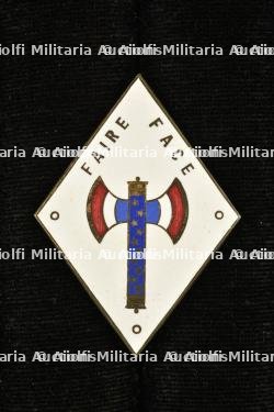 Insigne du service d'ordre du légionnaire. Badge of the Legionnaire Security Service.
