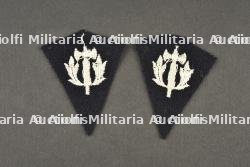 Paire de pattes de col Police sous Vichy et GMR. Pair of collar tabs for Vichy Police and GMR — photo 2