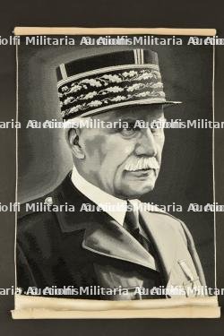 Portrait tissé sur soie du Maréchal. Silk-woven portrait of the Marshal.