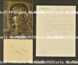 Épreuve en Bronze par Tschudin avec lettre de remerciements du Maréchal. Bronze proof by Tschudin with a thank-you letter from the Marshal.