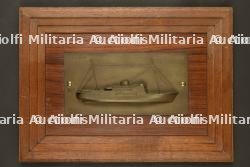 Une plaque en bronze projet de bateau Maréchal Pétain. Bronze plaque of the boat project Maréchal Pétain.