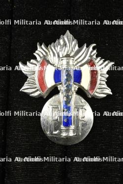 Attribut de casque Garde Personnelle du l'Etat. Helmet badge of the Chief of State’s Personal Guard