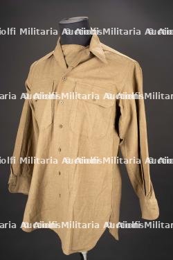 Chemise moutarde US. US Army mustard shirt.
