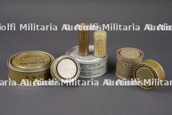 Boites d'alcohol US. US alcohol tins.