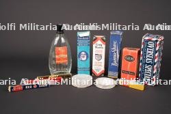 Accessoires de toilette US. US toiletry accessories.