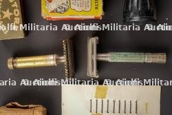 Accessoires de toilette US. US toiletry accessories. — miniature 19