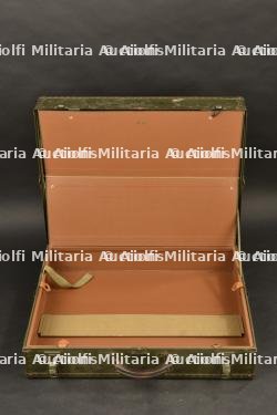 Uniforme et valise de GB Lloyd. — photo 13