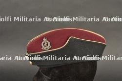 Calot d'officier du Royal Army Medical Corps. — miniature 7