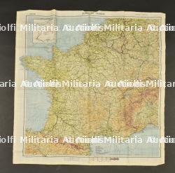 Carte d'évasion en soie.