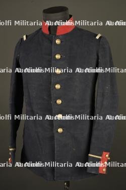 Tunique d'adjudant chef et 2 pantalons d'officier. Senior Warrant Officer tunic with two officer’s trousers — miniature 17