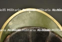 Casque à cimier et crinière de chasseur à cheval. Crested helmet with horsehair plume of a Chasseur à Cheval trooper — miniature 3