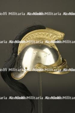 Casque à cimier et crinière de chasseur à cheval. Crested helmet with horsehair plume of a Chasseur à Cheval trooper — miniature 12