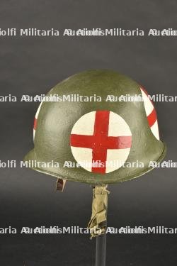 Reproduction de casque infirmier US. — miniature 10
