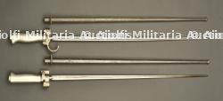 Lot de 2 épée baïonnette Lebel 1886 poignées maillechort. Lot of two Lebel Model 1886 sword bayonets with nickel silver grips