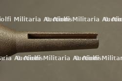 Tromblon VB avec son étui en cuir retourné. VB rifle grenade launcher with reversed leather carrier — miniature 3