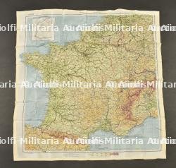 Carte d'évasion en soie.