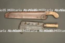 Scie et serpe françaises. French saw and billhook