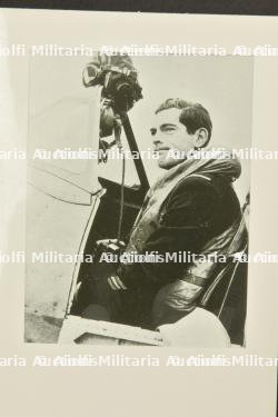 Lettre autographe des aviateurs Denis Boudard et Jean Hebert ayant rejoint l'Angleterre en dérobant un avion allemand à Caen en 1941. — miniature 5