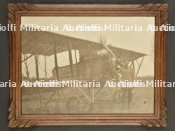 Cadre photo d'un aviateur avec son Caudron G3 — photo 1