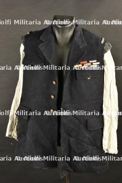 Manteau trois quart en cuir, tunique d'officier et photo du pilote mécanicien Clément Noger du 37e régiment d'aviation du Maroc — photo 2