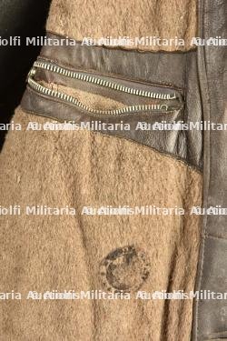 Manteau trois quart en cuir, tunique d'officier et photo du pilote mécanicien Clément Noger du 37e régiment d'aviation du Maroc — photo 3