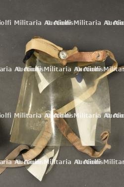 Bonnet chauffant, chaussettes chauffantes et masque du pilote mécanicien Noger du 37e régiment d'aviation — photo 2