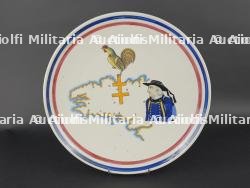 Grand plat Libération août 1944. Large Liberation August 1944 platter.