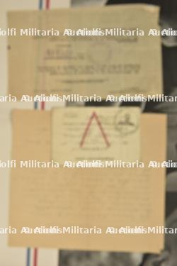 Un fort lot de documents — miniature 4