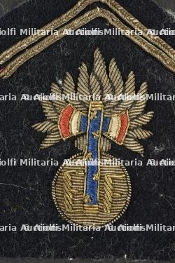 Pattes de col pour Vareuse de la Garde Personnelle du Chef de l'Etat — miniature 4