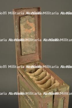 Caisse pour bandes rigides de mitrailleuse Hotchkiss  française. French Hotchkiss machine gun rigid strip ammunition box — photo 2