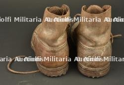 Paire de brodequins français modèle 1917. Pair of French Model 1917 ankle boots — miniature 7