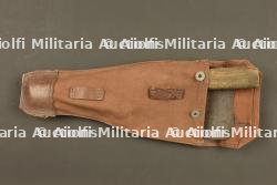 Outil Seurre dans sa housse cachou. Seurre tool in its khaki treated cover — photo 1