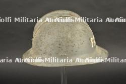 Coque de casque Adrian 1926 avec Croix de Lorraine et sigle PCDF — photo 3