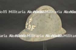 Coque de casque Adrian 1926 avec Croix de Lorraine et sigle PCDF — miniature 7