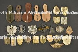 Lot de 27 insignes divers francais et étrangers — miniature 2