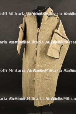 Malle avec uniformes années 50-60, insignes et médailles du Capitaine Andrieux 5e génie et Affaires Sahariennes — miniature 2