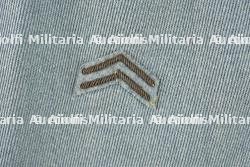 Tunique bleu horizon d'un capitaine médecin. Horizon blue tunic of a medical captain — photo 3