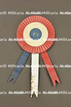 Cocarde tricolore de tombes provisoires. Tricolour cockade for provisional graves