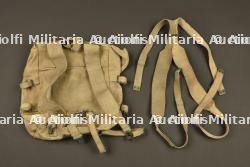 Equipements Mills belges havresac et bretelles. Belgian Mills equipment backpack and shoulder straps — miniature 4