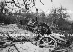 Morceau de porte de SDKFZ provenant de la Gleize. Piece of SDKFZ door from La Gleize. — miniature 18