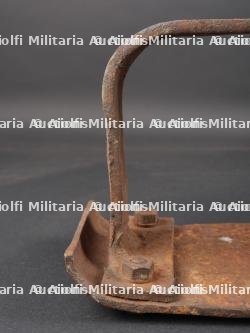 Pare-chocs de véhicule allemand. German vehicle bumper. — miniature 14