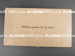 Caisse d'outillage de véhicules blindés. Armored Vehicle Tool Box — photo 1