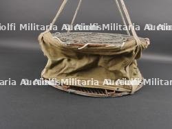 Boite à pigeon de parachutiste US. US Paratrooper Pigeon Box — miniature 2