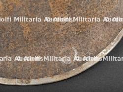 Coque de casque MP Provenant de Malmédy. MP helmet shell from Malmédy. — photo 3
