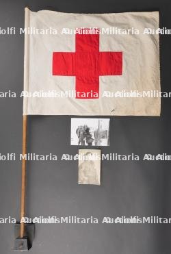 Fanion Médical US provenant de Elsenborn. US Medical flag from Elsenborn.