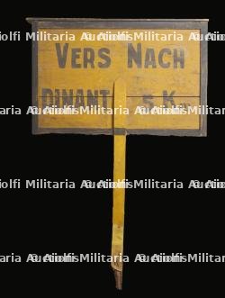 Panneau allemand Nach Dinant. German sign "Nach Dinant.